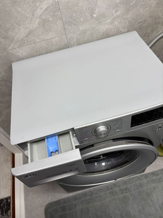 Продам стиральную машину