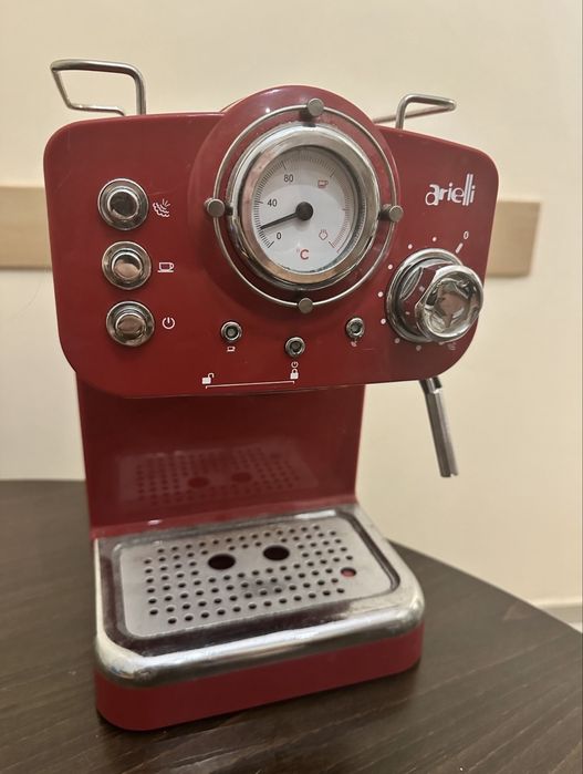 Кафе машина Arielli