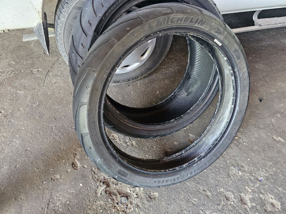 Покрышки от harley davidson 240/40R18 120/70R19
Передний 120/70