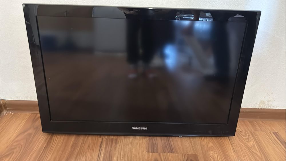 Срочно продам телевизор в хорошем состоянии