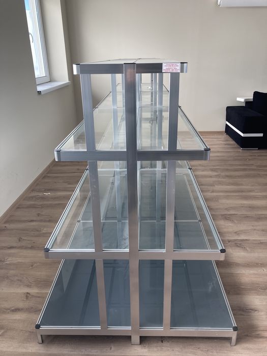 Витрини и стелажи/ оборудване за магазин