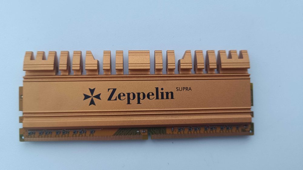 Б/У Оперативная память Zeppelin SUPRA DDR4 8 GB