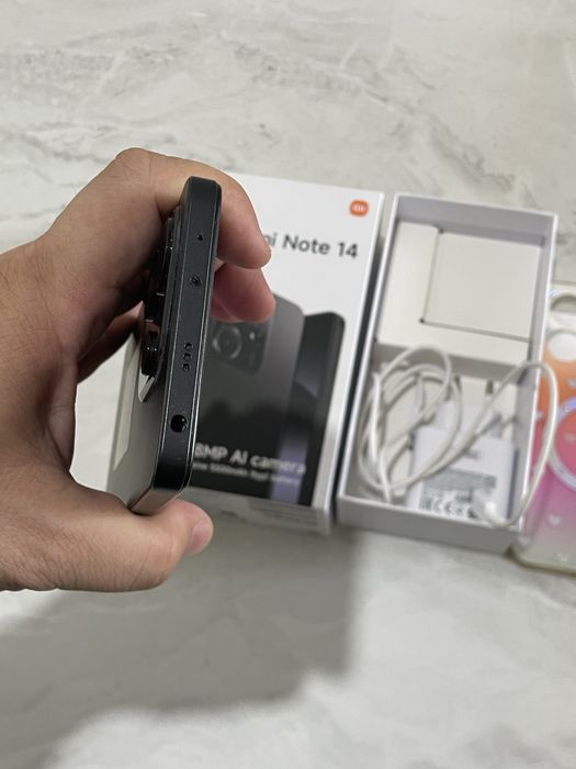 Resmi Note 14 8/128 GB ideal full kamplekt srochna sotladi