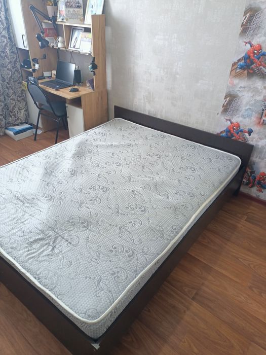 Продам кровать в хорошем состоянии