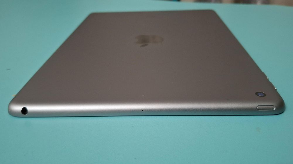 Apple Ipad  6 поколения