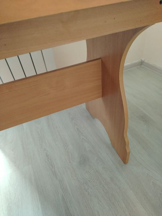 Продам стол со стульями