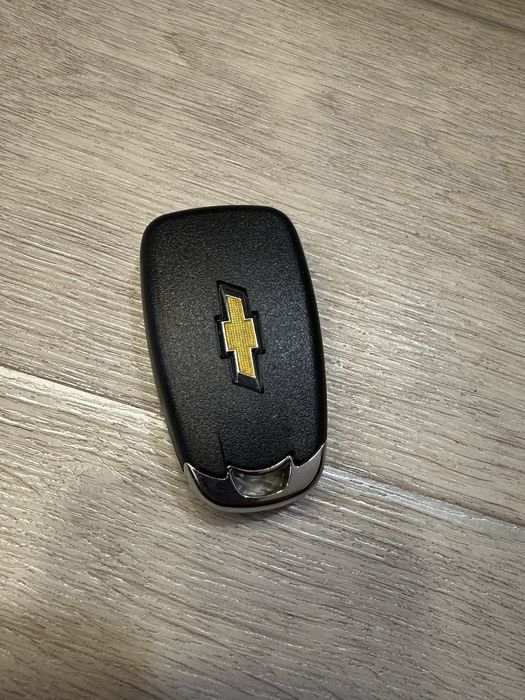 Продам смартключ автоключ chevrolet