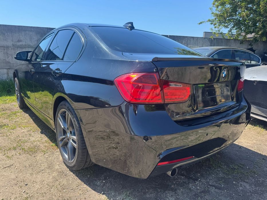 Dezmembrez BMW seria 3 F30