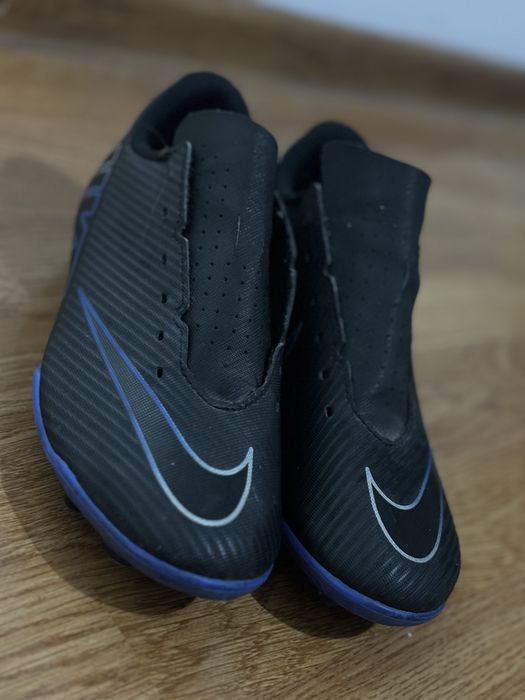 Nike Mercurial/ ghete fotbal cu crampoane negre