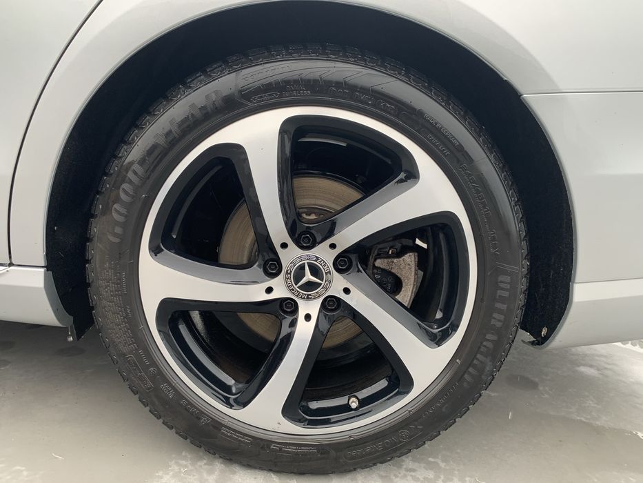 De vanzare 4 jante cu cauciucuri