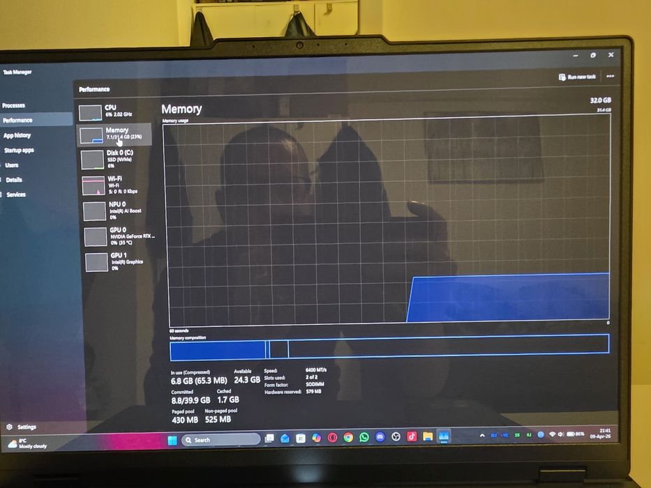 Vand sau schimb laptop Gaming Lenovo Legion 5 240Hz, Oled, core ultra 9 275hx, rtx 5070 ti.  32gb