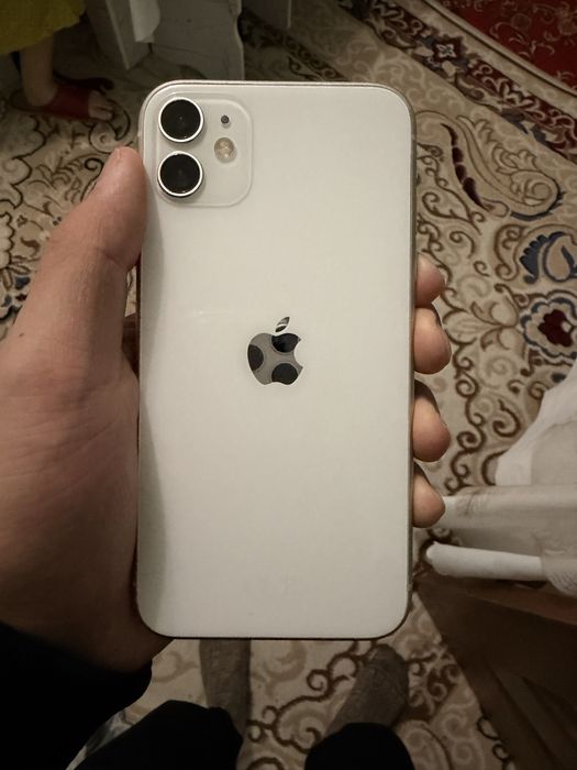 Продам айфон 11 торг нет