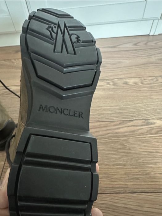 Ghete/bocanci Moncler,unisex,originali,nr 41 (26.5 cm),noi!