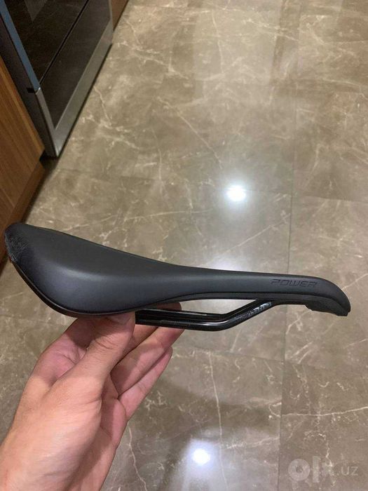 Сиденье Specialized power comp 143 mm