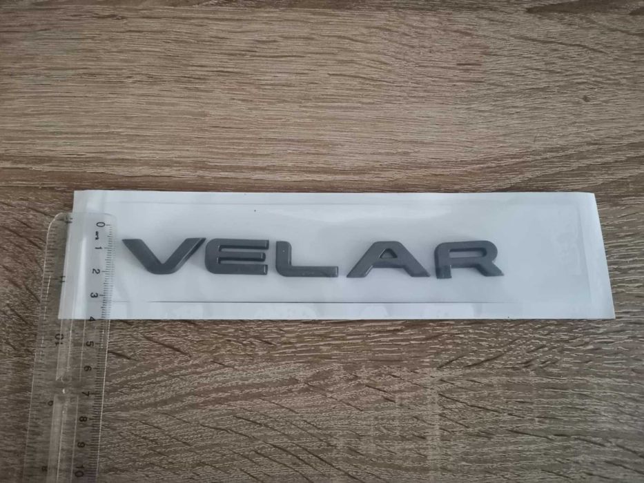 сив надпис емблема Range Rover Velar