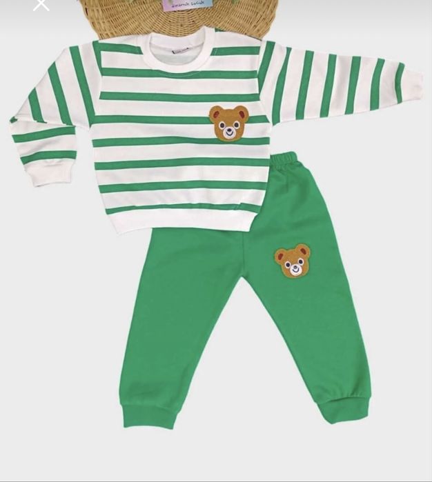 Compleu marimea 7-8 ani