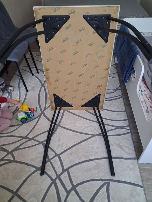 Стол для кухни  продам