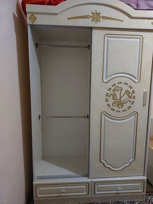 Detskiy shkaf va krovat