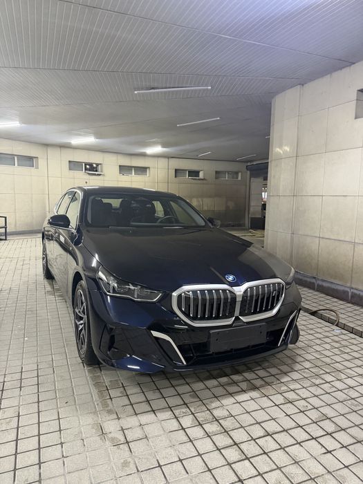 Bmw i5 40L 2025 yil