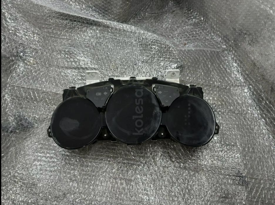 Продаётся Щиток lexus ес300