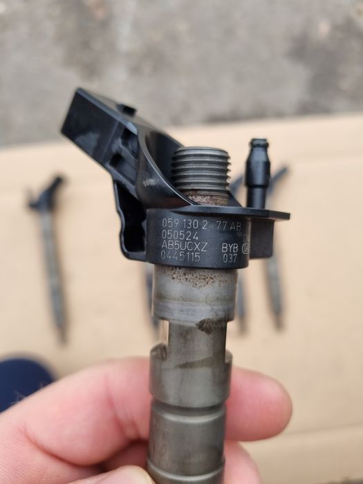 Injector injectoare 3.0 tdi diesel BKN Audi A4 A6 A8 Touareg vw 204cp