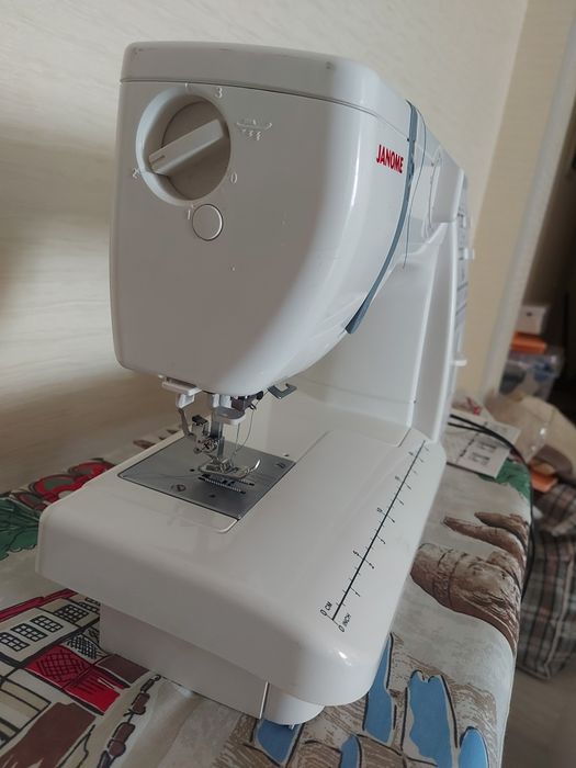 Швейная машинка Janome Q-23V