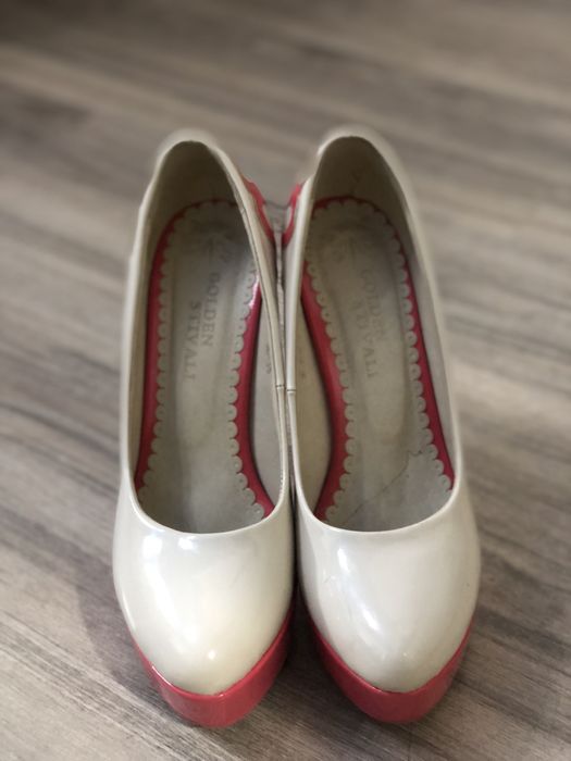 Туфли женские