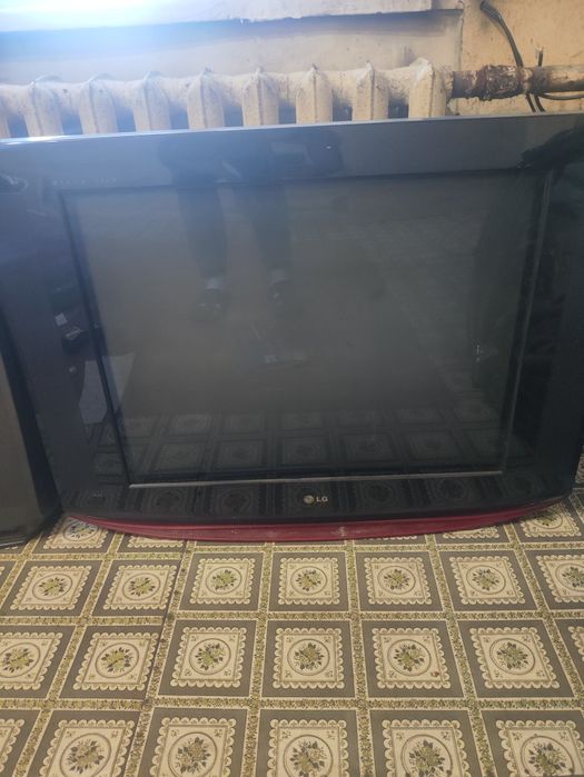 Продам три телевизора