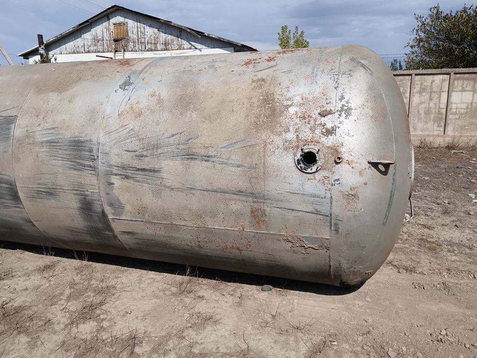 Продам цистерны эмаль 16 куб