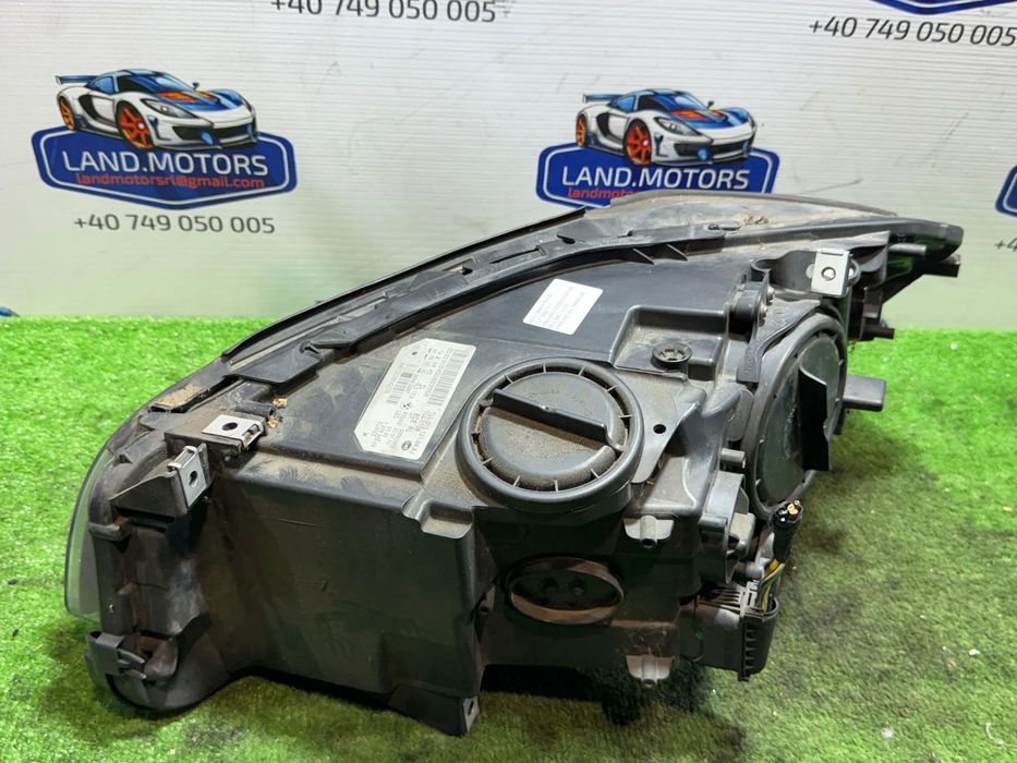 FAR DREAPTA UK CU LUPA BMW SERIA 5 F10 F11 520D SE TOURING 2.0 DIESEL 2011 COD OEM 7203242-09 / 7203242  / BREAK 2010-2017