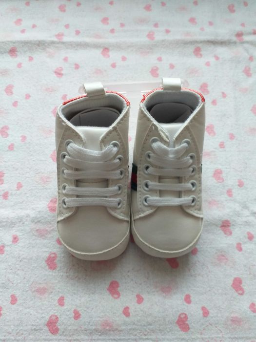 Бебешки маратонки / обувки / буйки Gucci / Гучи - НОВИ