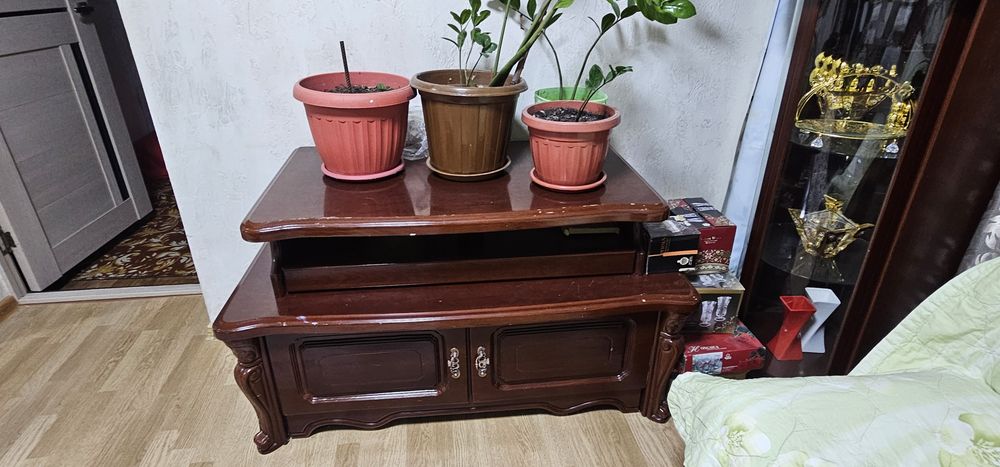 Тумба и сервант для гостиной