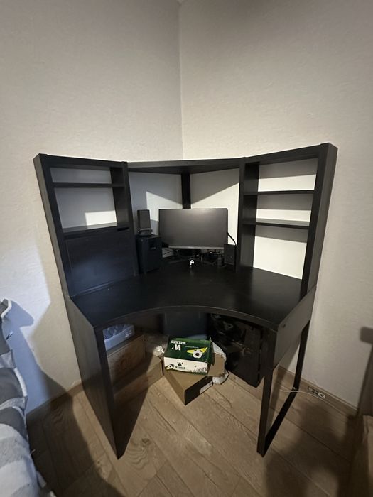 Стол компьютерный