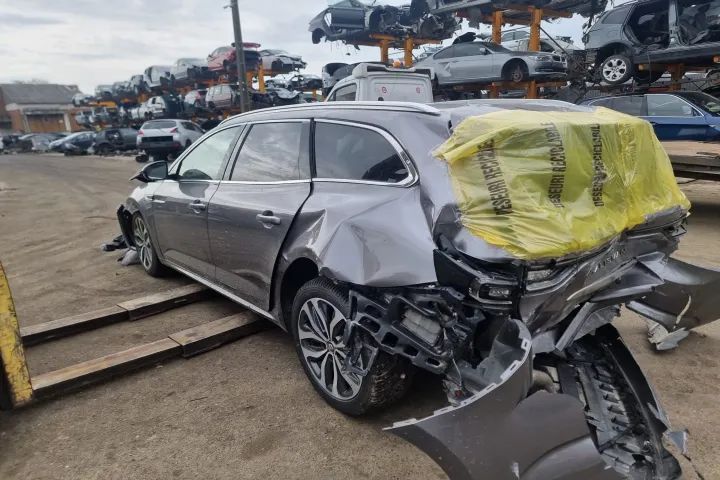 Interior complet semi-piele neagra scaun sofer stanga dreapta bancheta spate fata de usa  Renault Talisman an 2016, motor 1.6 dci 160cp cod R9M 452, dezmembrari piese dezmembrez