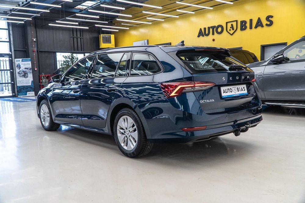 SKODA Octavia 2021 — imagine 5
