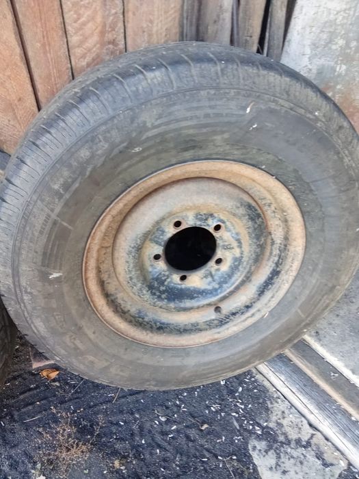 Колеса от уазика и радиатор