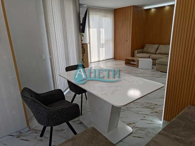 Дава се под наем Двустаен апартамент в София, Студентски град - 71 кв.м за 1196.97 € - Снимка #2