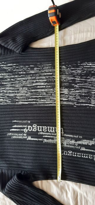 Продавам мъжки пуловер