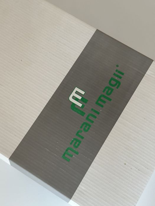 Продам босоножки