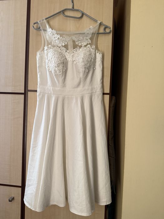 Бяла официална рокля Zara
