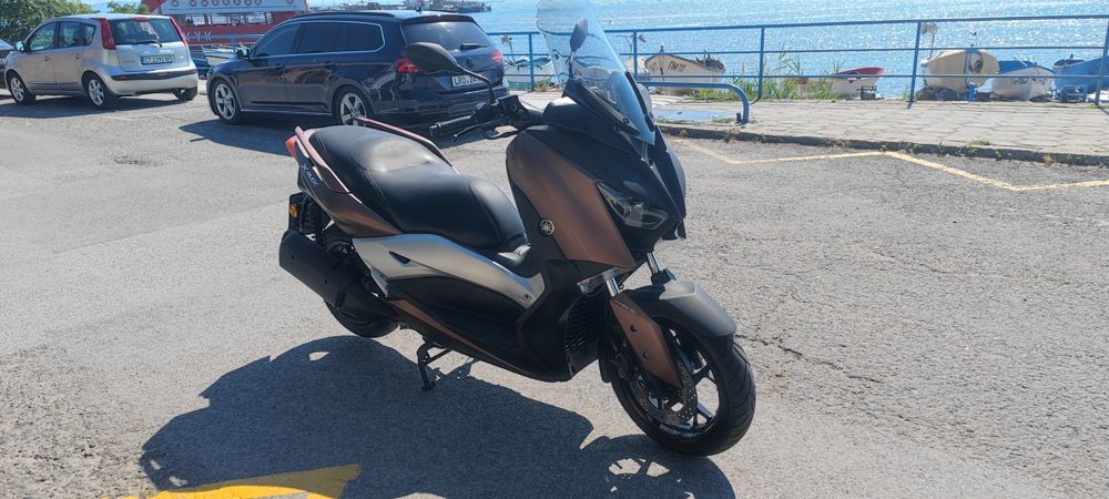 Yamaha X-max 300