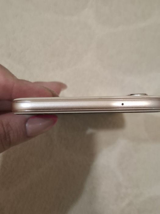 Продам Huawei p20 lite