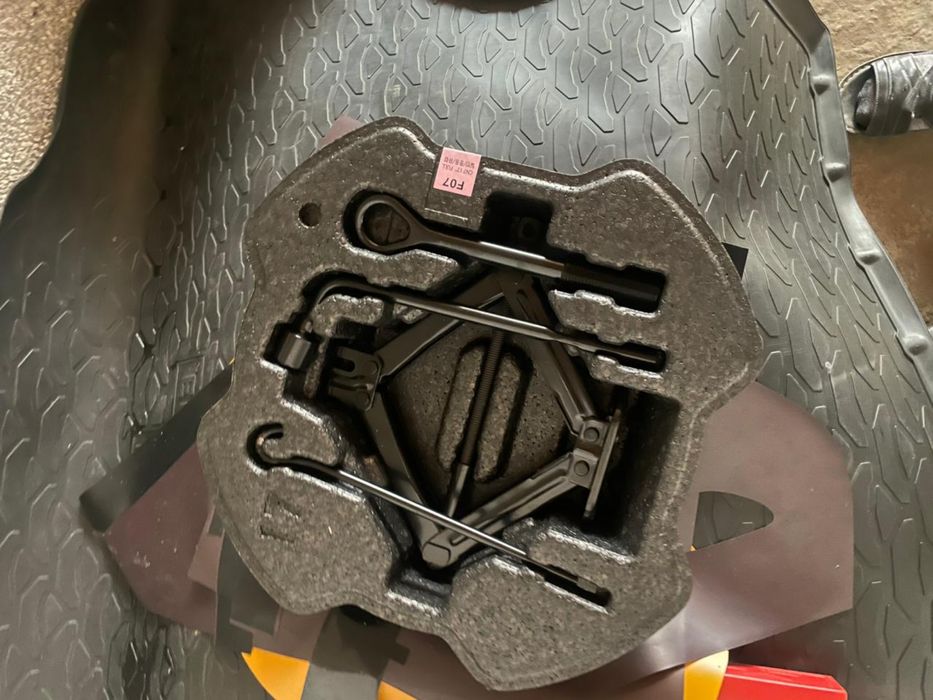 Продам колеса R17.        .