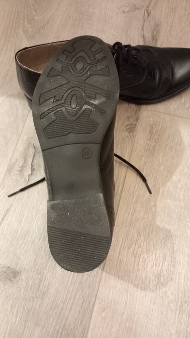 Pantofi Oxford cu siret