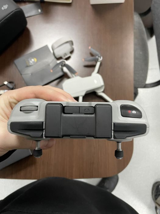 Квадракоптер DJI mini 2 se