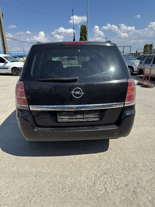 Dezmembrez Opel Zafira 1.9 cDTi Z19DT