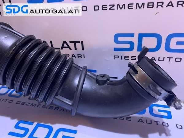 Furtun Conducta Admisie Aer Turbo Turbina Turbosuflanta Renault Scenic 2 1.5 DCI 2003 - 2009 Cod 8200500384 8200500384A [D0199]