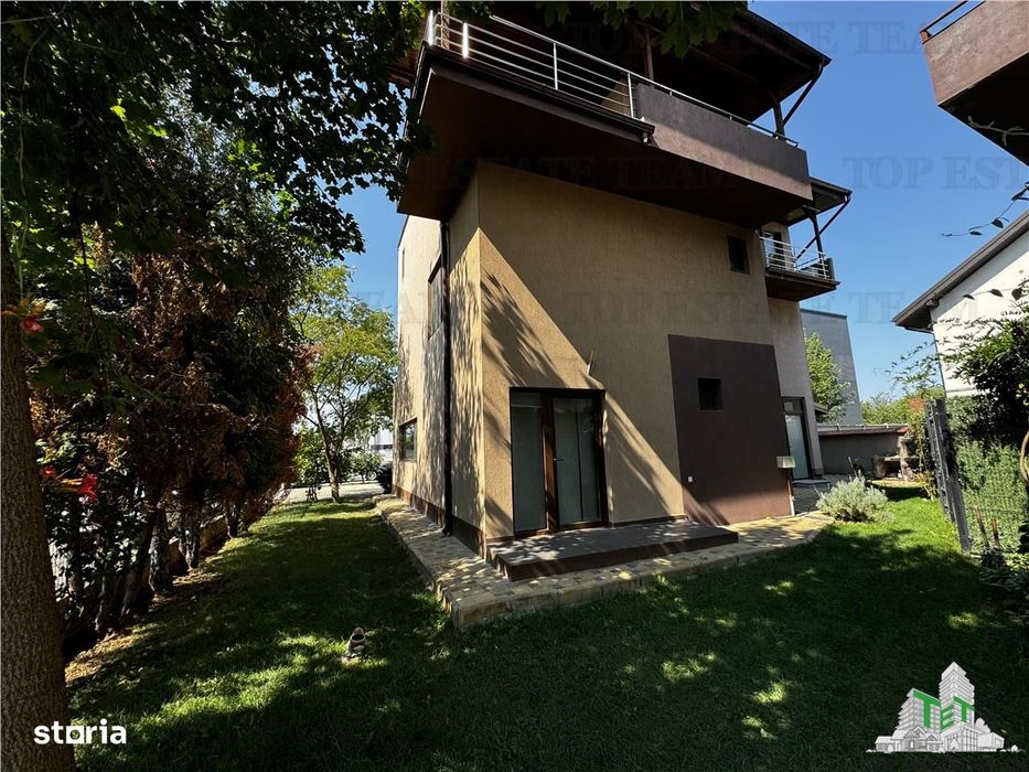 Duplex complet mobilat modern cu terasa si curte generoasa