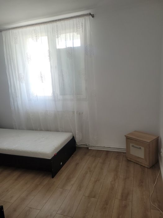 Vand apartament decomandat 2 camere