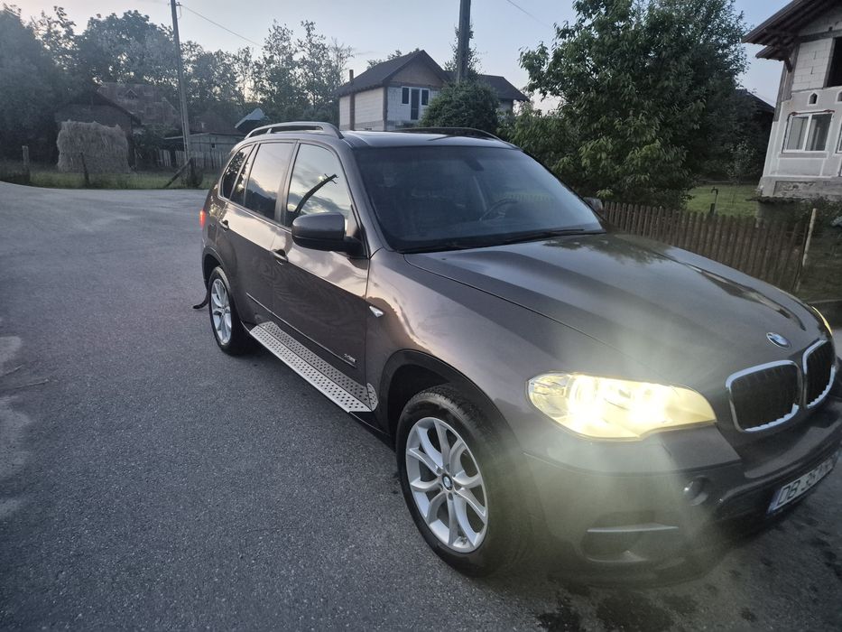BMW X5 XDrive30d 245 cp 2011 facelift